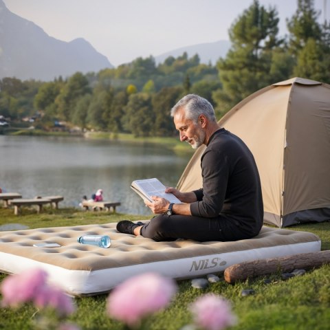 NC2802 MATERAC TURYSTYCZNY DMUCHANY 191X137X22 CM BEŻOWY NILS CAMP