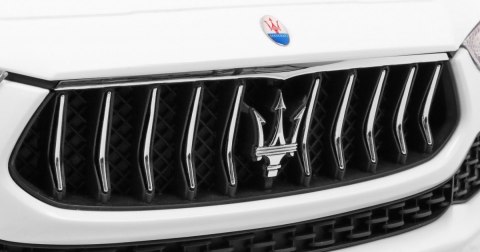 Maserati Ghibli na akumulator dla dzieci Biały + Pilot