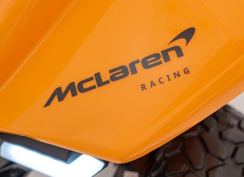 Quad McLaren Racing MCL 35 dla dzieci Pomarańczowy + Pilot + Wolny Start + EVA + Audio LED