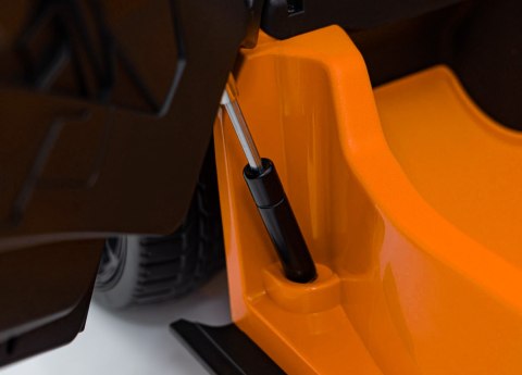 Pojazd Lamborghini Revuelto Pomarańczowy