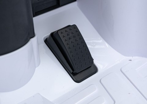 Pojazd RUF CTR3 Biały