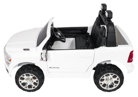 Pojazd RAM 3500 Biały