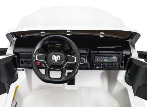 Pojazd RAM 3500 Biały