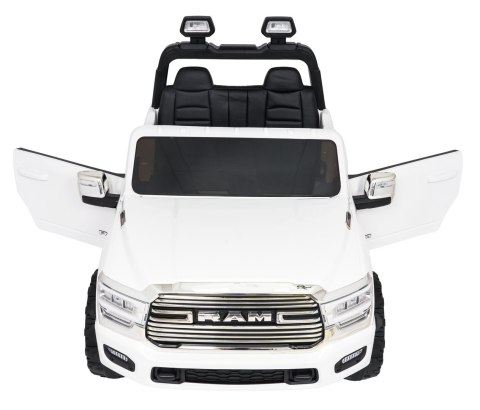 Pojazd RAM 3500 Biały