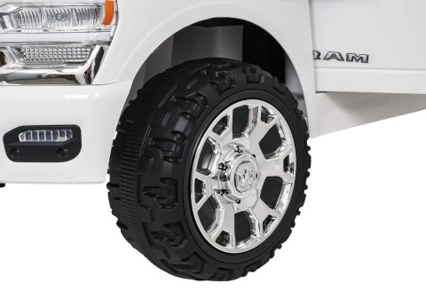 Pojazd RAM 3500 Biały