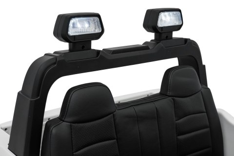 Pojazd RAM 3500 Biały