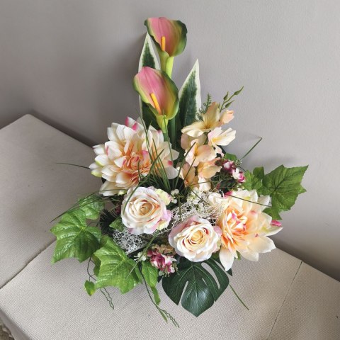 STROIK NA POMNIK KOMPOZYCJA KWIATOWA NA GRÓB Z OBCIĄŻENIEM