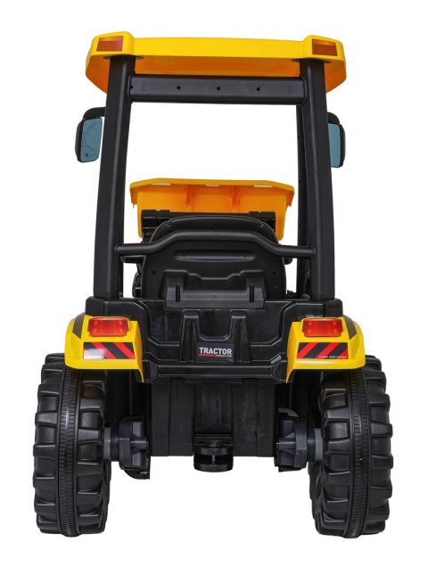 Pojazd MEGA Traktor D68 Z Przyczepką Żółty Pojazd MEGA Traktor D68 Z Przyczepką Żółty