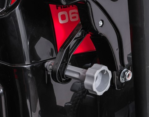 Pojazd MEGA Traktor D68 Z Przyczepką Czerwony Pojazd MEGA Traktor D68 Z Przyczepką Czerwony