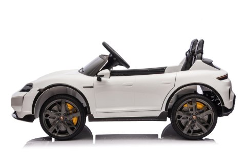 Pojazd Porsche Taycan Turbo S Biały