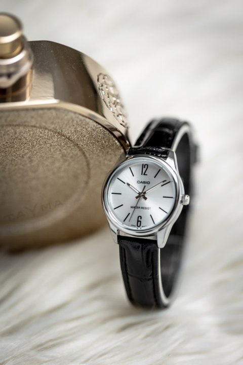 ZEGAREK DAMSKI CASIO LTP-V005L 7BUDF (zd582c) + BOX