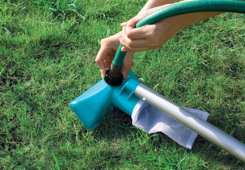 Zestaw czyszczący do czyszczenia basenów z odkurzaczem wodnym INTEX 28002