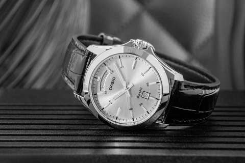Zegarek Męski CASIO MTP-1370L-7AVDF + BOX Zegarek Męski CASIO MTP-1370L-7AVDF + BOX