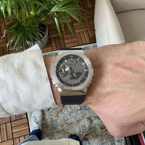 Zegarek Casio G-Shock GM-2100-1AER