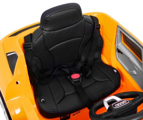 Audi Q8 Lift, SUV na akumulator dla dzieci Żółty + Pilot Audi Q8 Lift, SUV na akumulator dla dzieci Żółty + Pilot