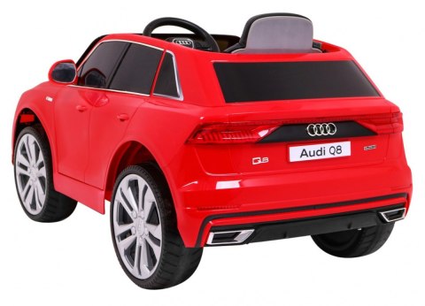 Audi Q8 Lift na akumulator dla dzieci Czerwony SUV + Pilot Audi Q8 Lift na akumulator dla dzieci Czerwony SUV + Pilot