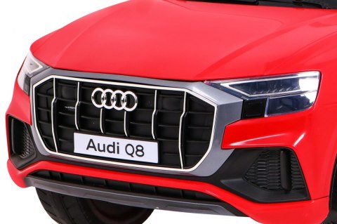 Audi Q8 Lift na akumulator dla dzieci Czerwony SUV + Pilot Audi Q8 Lift na akumulator dla dzieci Czerwony SUV + Pilot
