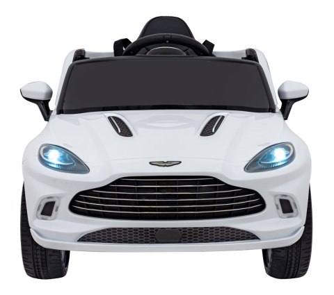 Aston Martin DBX na akumulator dla dzieci Biały + Pilot + EVA + Pasy + Wolny Start + Audio LED Aston Martin DBX na akumulator dla dzieci Biały + Pilot + EVA + Pasy + Wolny Start + Audio LED
