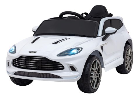 Aston Martin DBX na akumulator dla dzieci Biały + Pilot + EVA + Pasy + Wolny Start + Audio LED Aston Martin DBX na akumulator dla dzieci Biały + Pilot + EVA + Pasy + Wolny Start + Audio LED