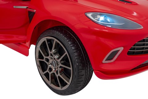 Aston Martin DBX na akumulator dla dzieci Czerwony + Pilot + EVA + Pasy + Wolny Start + Audio LED Aston Martin DBX na akumulator dla dzieci Czerwony + Pilot + EVA + Pasy + Wolny Start + Audio LED